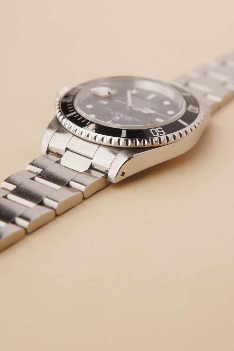 Rolex Submariner 16610 Tritium Dial - 1997