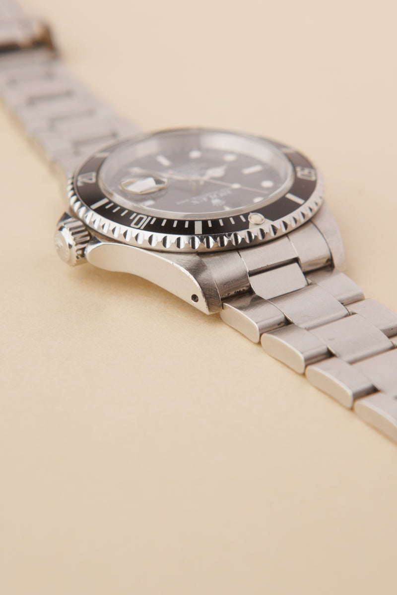 Rolex Submariner 16610 Tritium Dial - 1997
