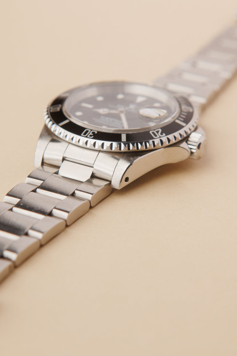 Rolex Submariner 16610 Tritium Dial - 1997