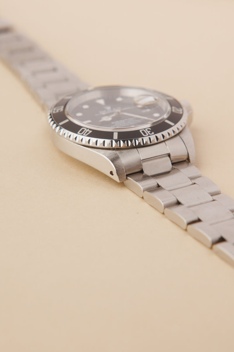 Rolex Submariner 16610 Tritium Dial - 1997