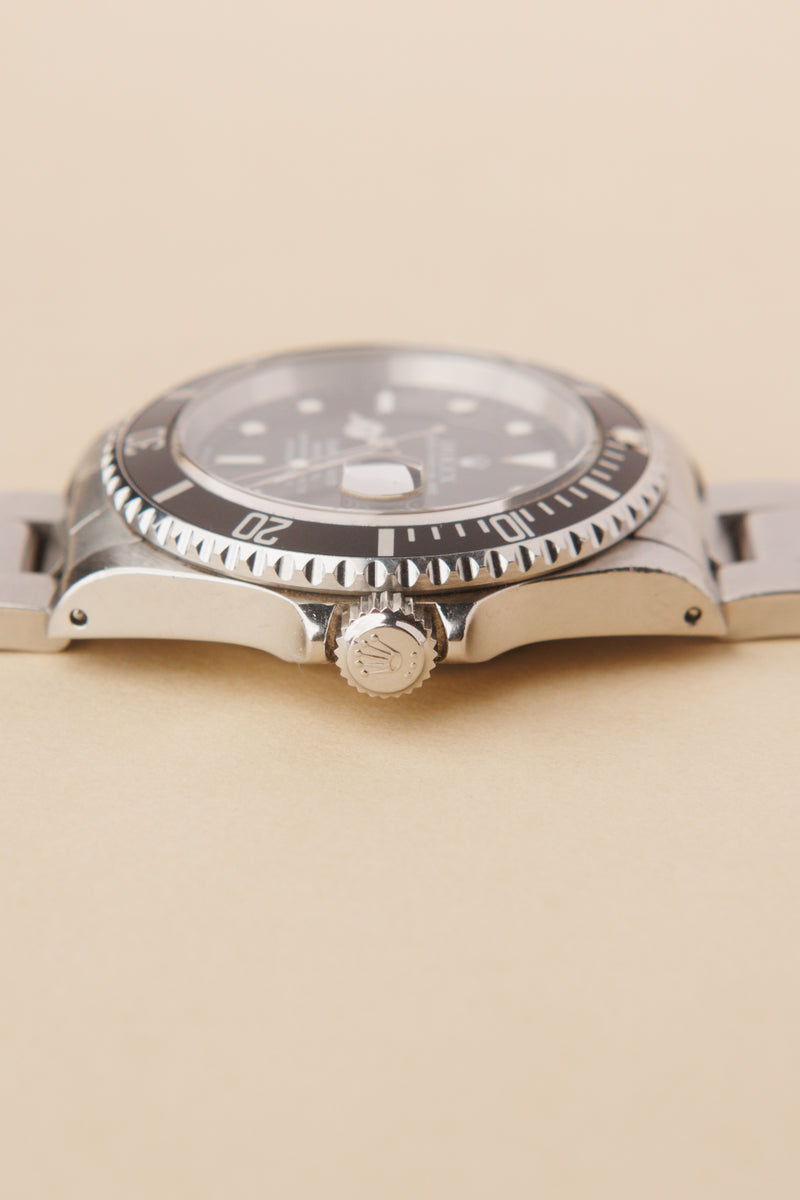 Rolex Submariner 16610 Tritium Dial - 1997