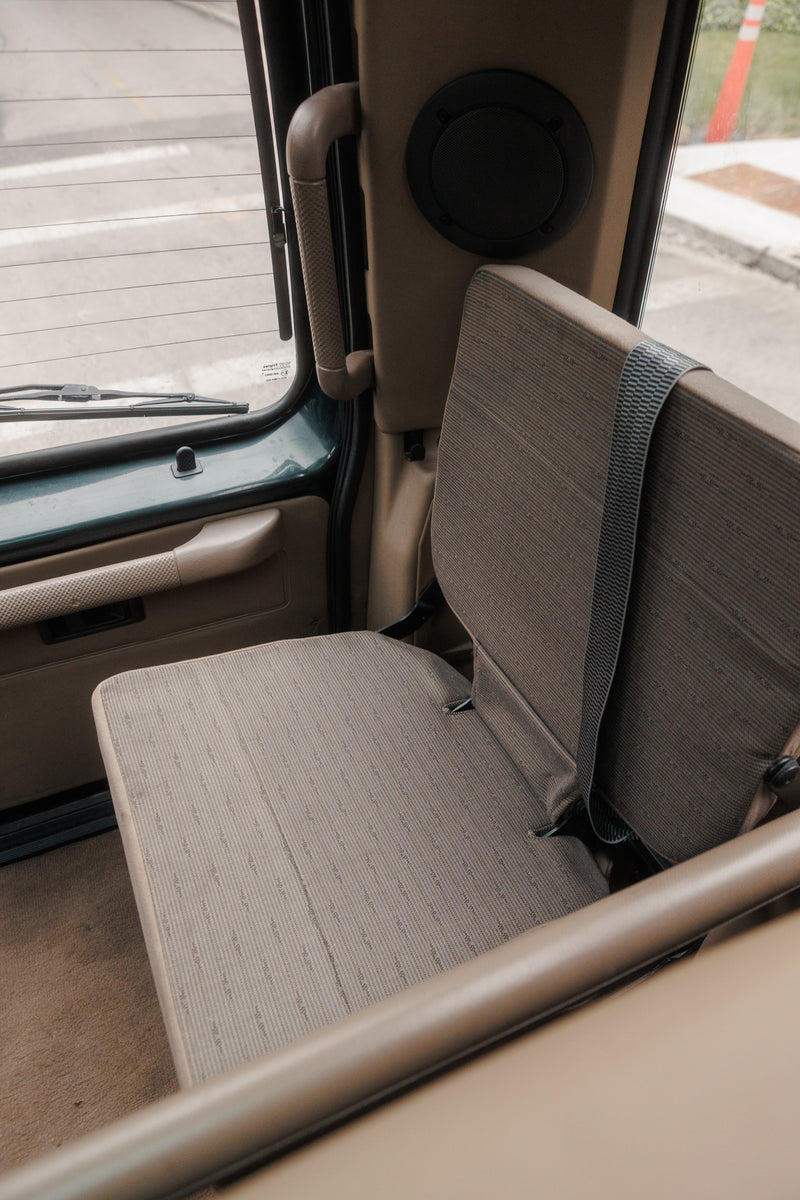 Euro 1996 Discovery 1 300TDI 5-Speed Manual - 7 Leather Seats
