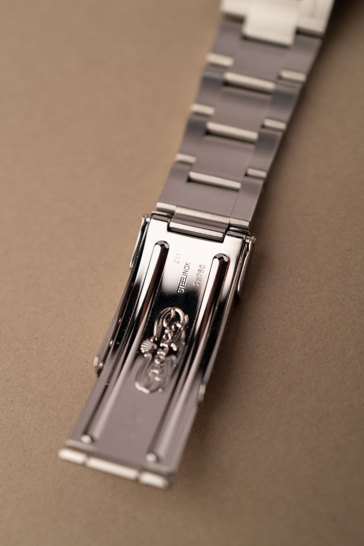 Rolex Explorer i 14270 Tritium Dial w/RSC - 1997 – 25 Dials
