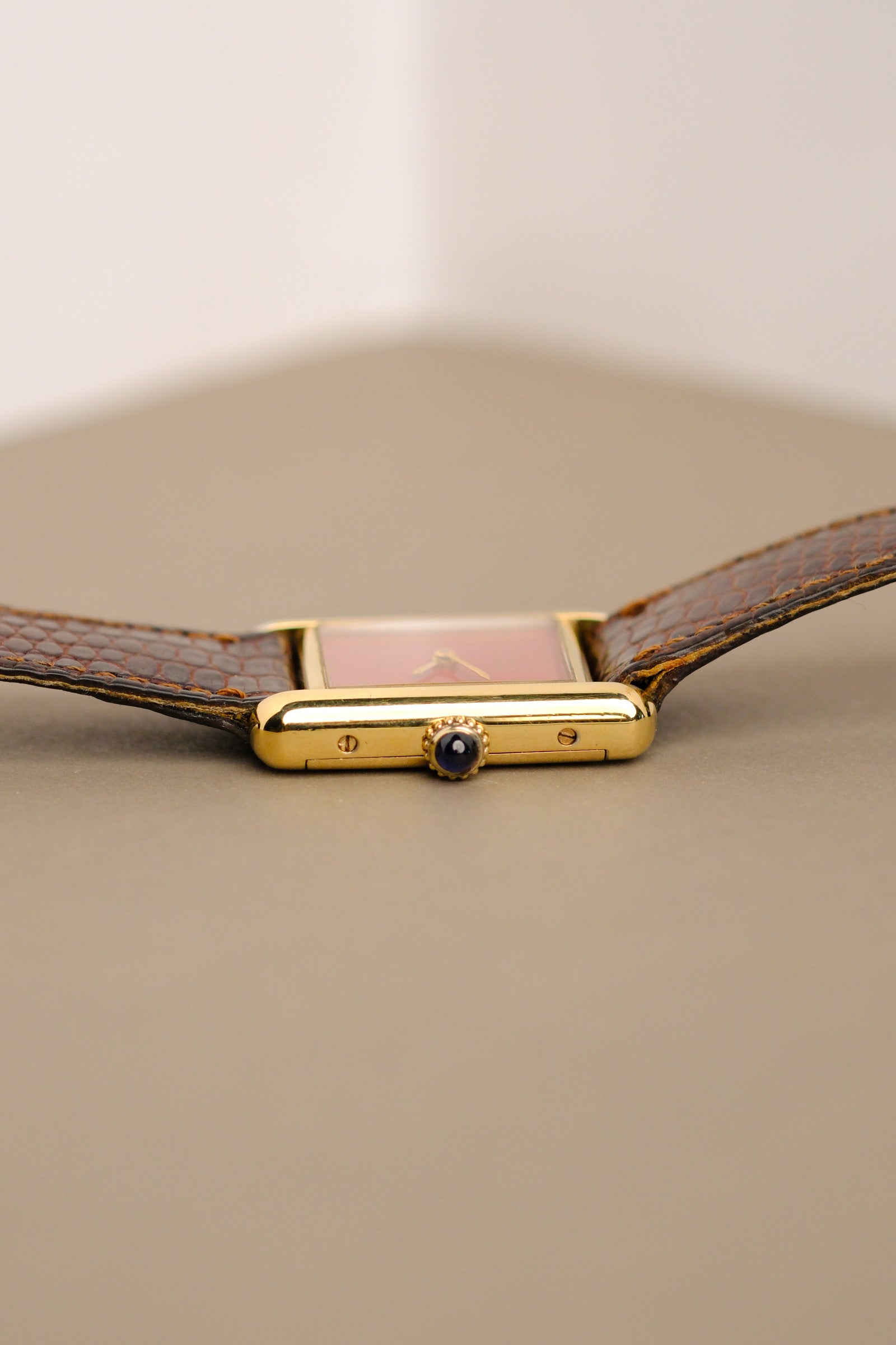 Cartier Must De Cartier Red Lacquer Dial Manual - 1990s – 25 Dials
