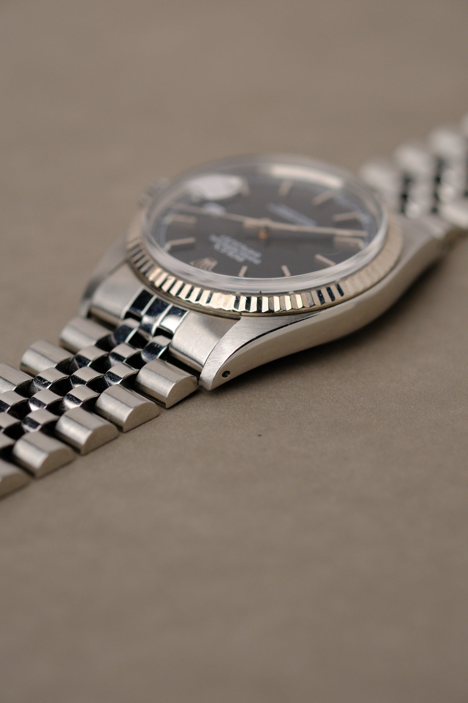 Rolex Datejust 16014 Black Glossy Dial w/ Papers - 1987 – 25