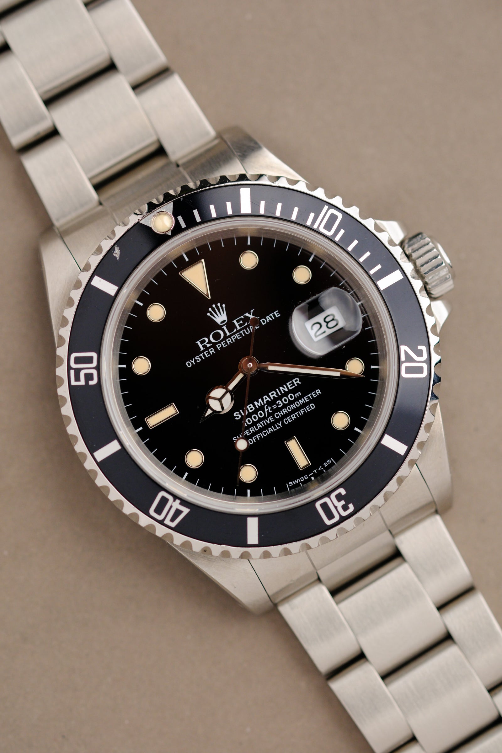 Rolex Submariner 16610 Orange Patina - 1990 – 25 Dials