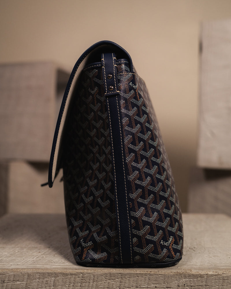 Goyard capetien MM crossbody bag navy