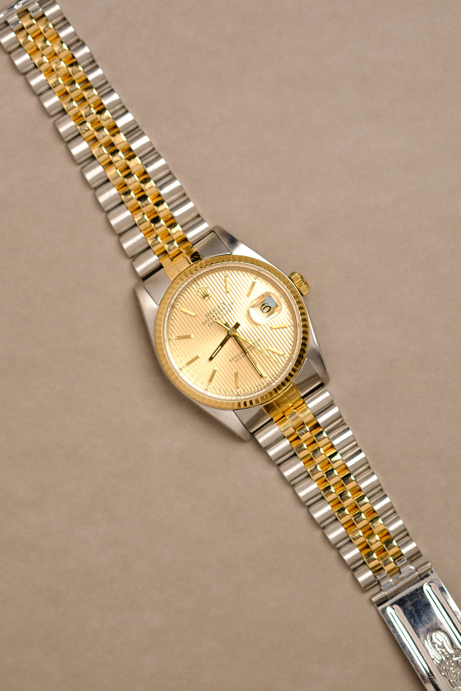 Rolex Datejust 16233 Tapestry Dial w/Rolex Pouch - 1988 – 25 Dials