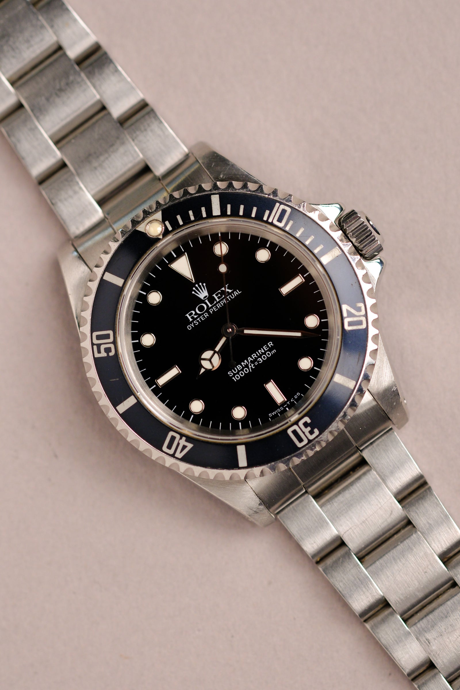 Rolex Submariner 14060 Light Cream Patina & Navy Bezel - 1991 – 25