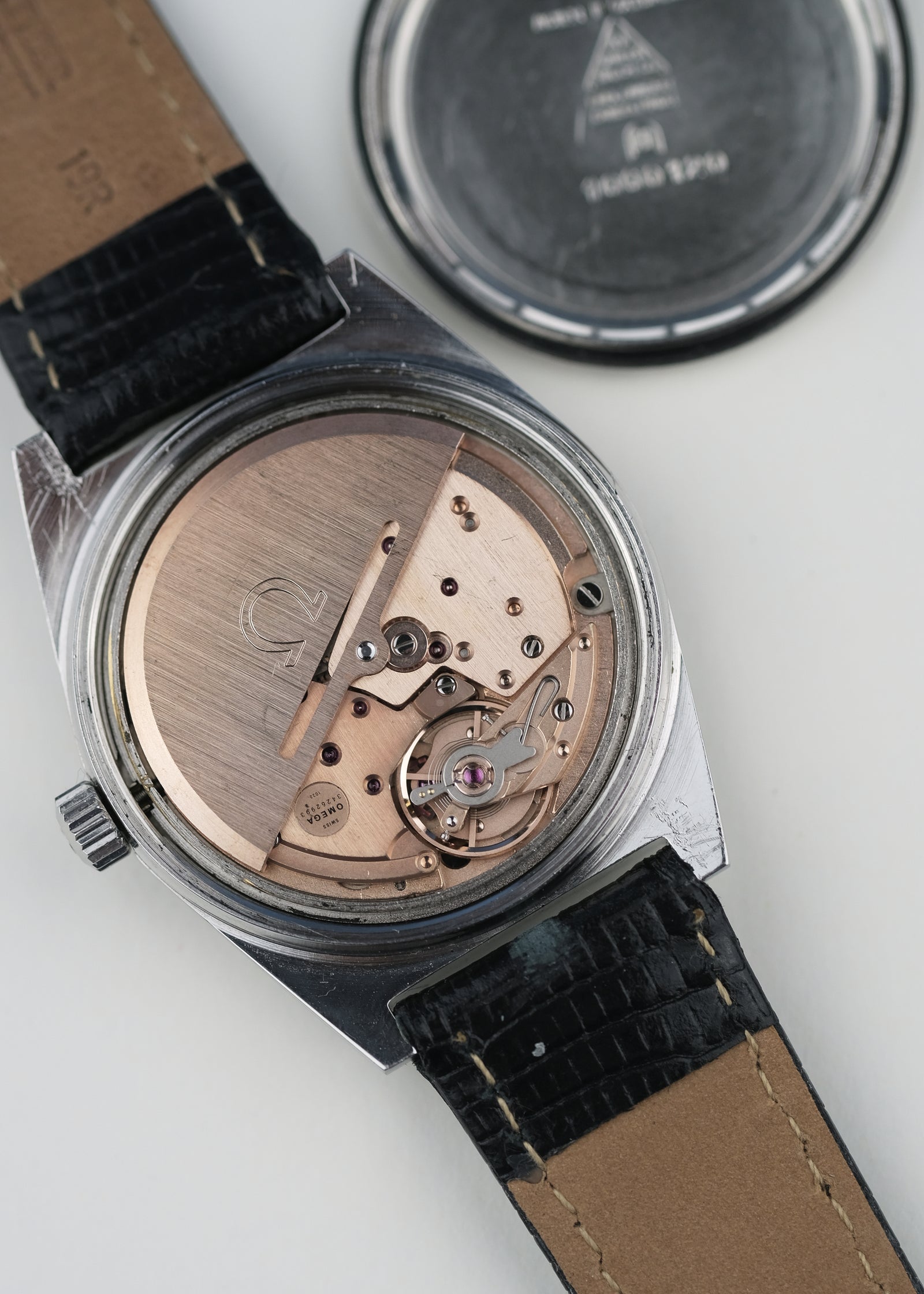 Omega Geneve Day/Date Blue Dial – 25 Dials
