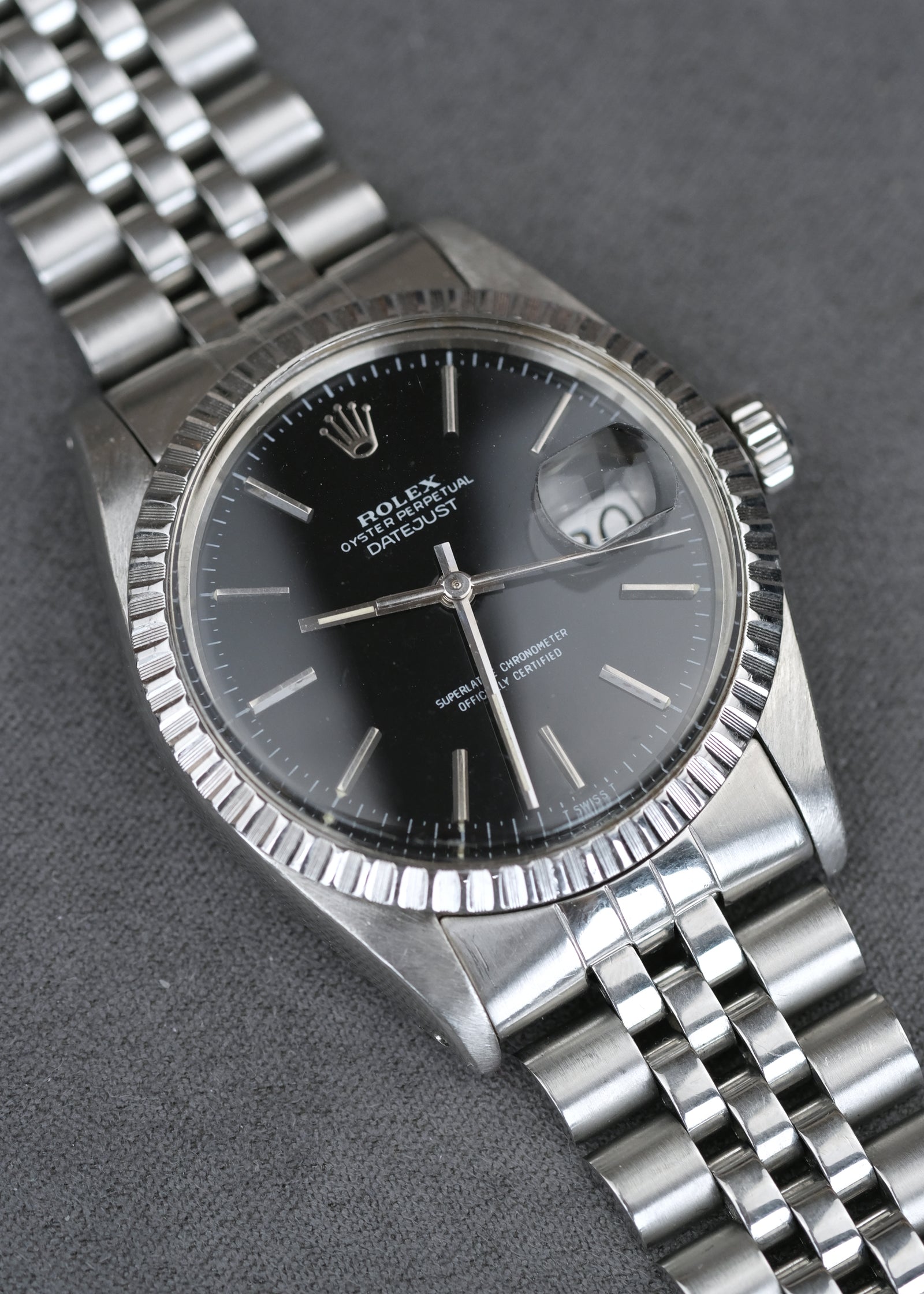 Rolex Datejust 16030 Black Dial - 1984 – 25 Dials