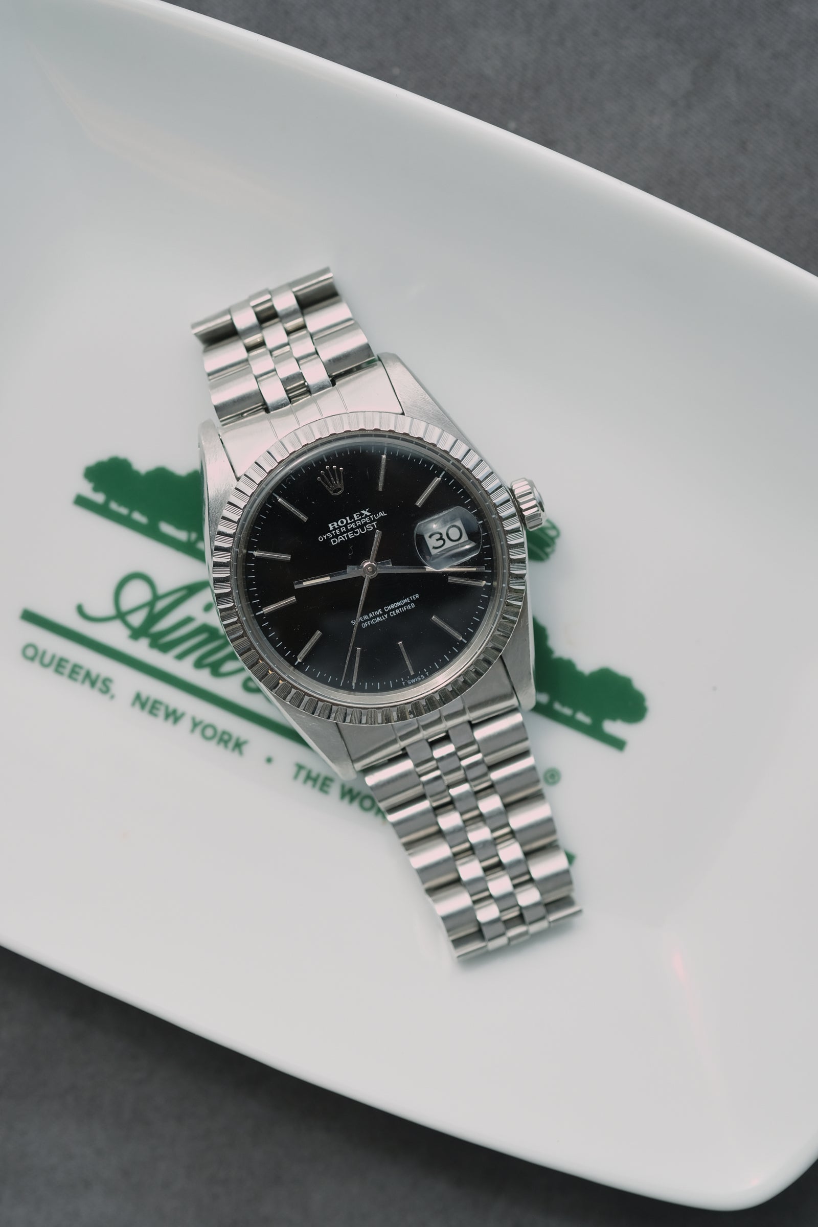 Rolex Datejust 16030 Black Dial - 1984 – 25 Dials