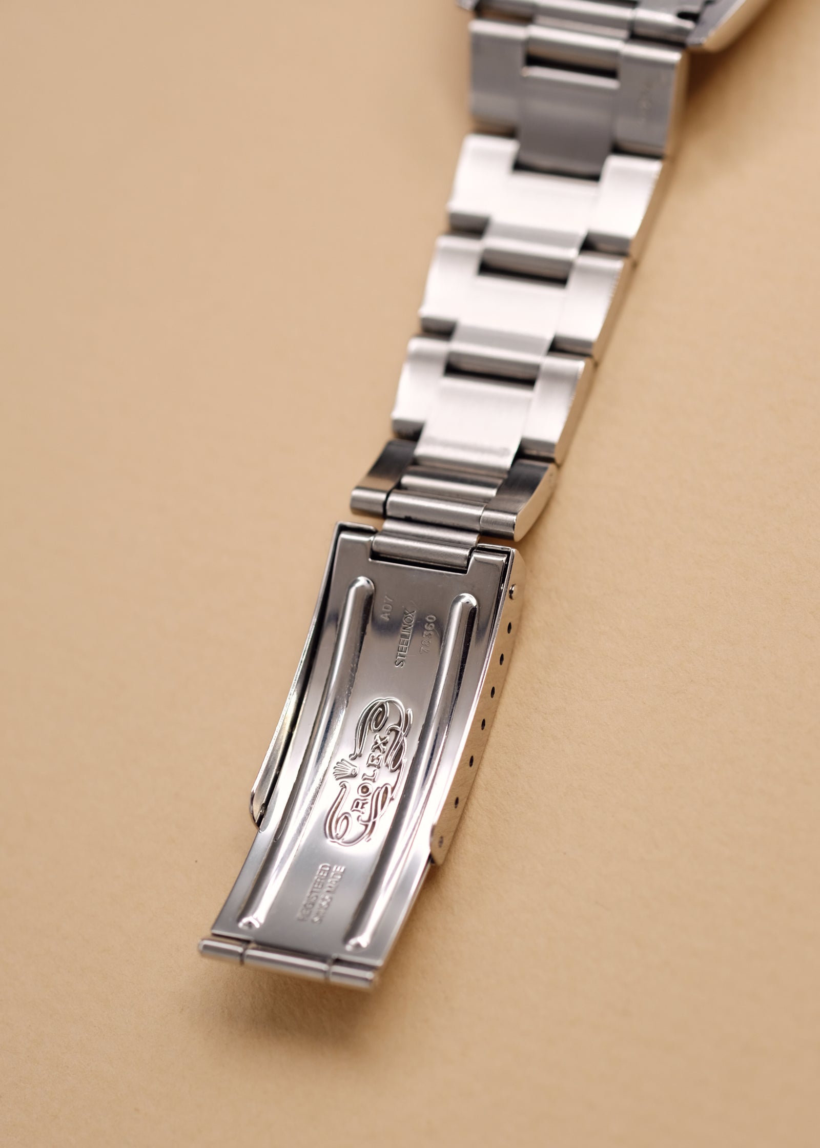 Rolex Datejust 16200 Black 'Onyx' Dial - 2003/4/5 – 25 Dials